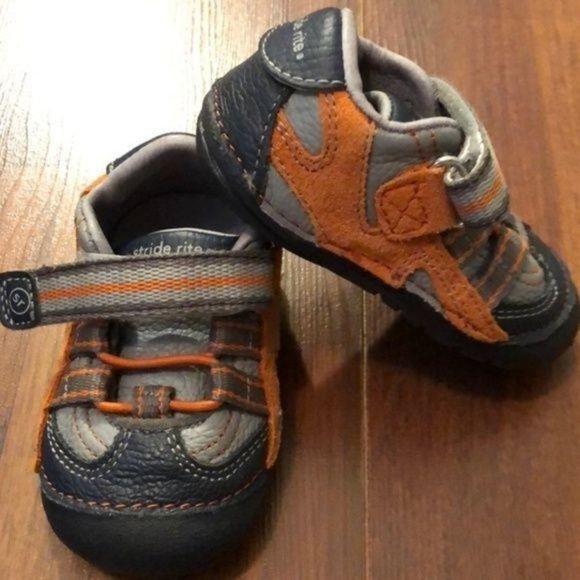 New Stride Rite Infant Shoes (Size 3W) - Picture 4 of 5